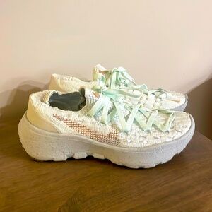 Nike Space Hippie 04